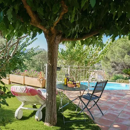Located In A Quiet And Secure Subdivision Near The Beaches Of Cala Rossa Porto-Vecchio (Corsica)